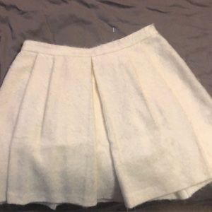 Club Monaco soft white skirt